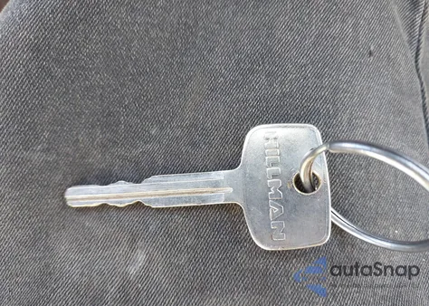 2000 Toyota Corolla Le z USA, uszkodzony, nr VIN 2T1BR12E7YC354029